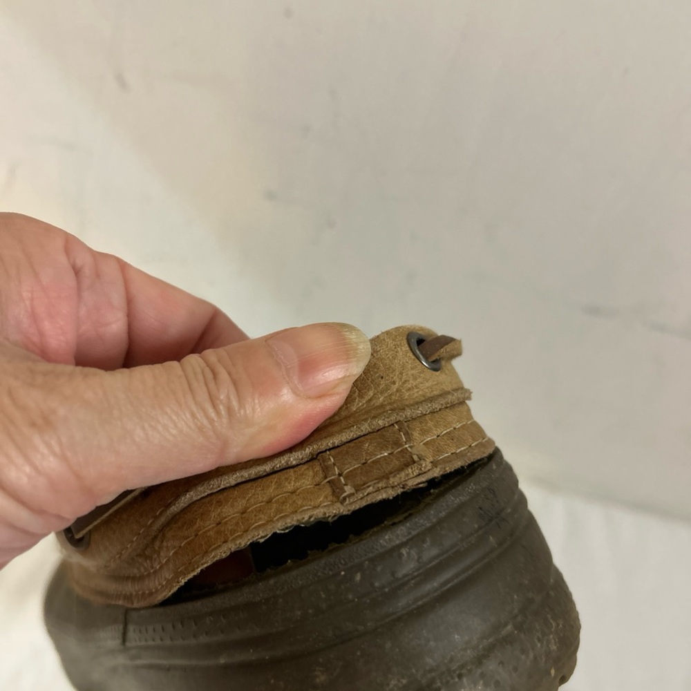 Crocs men’s brown boat shoes size 11‎ defect - Picture 9 of 10